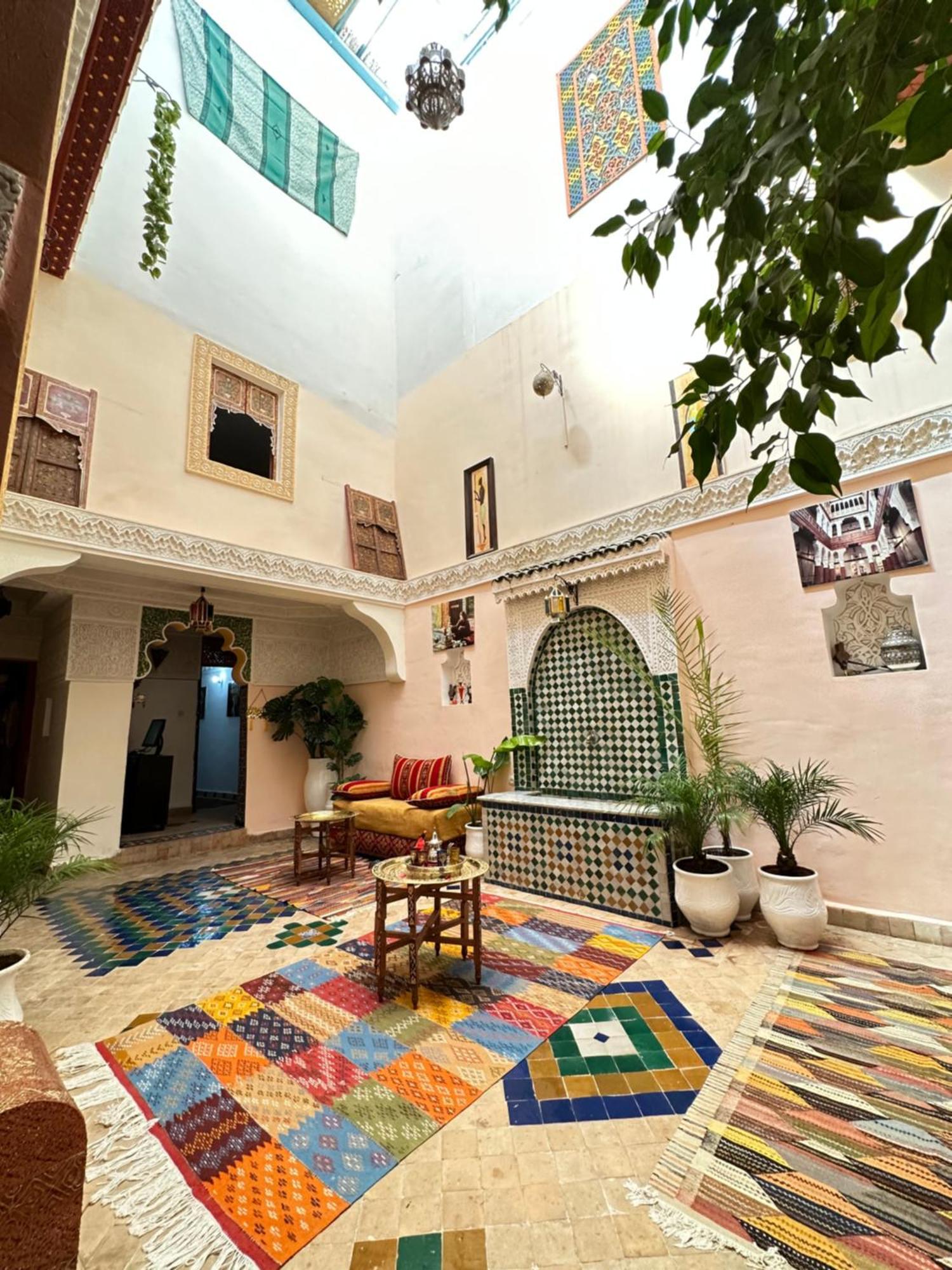 مبيت وإفطار Dar Khmissa فاس المظهر الخارجي الصورة