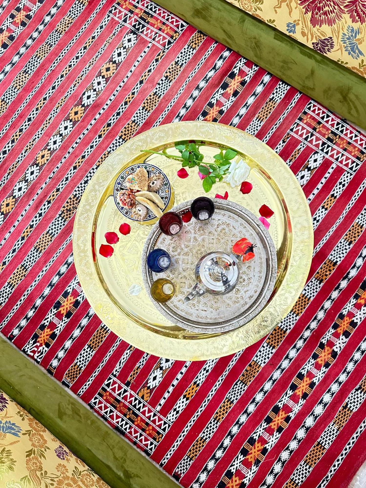 مبيت وإفطار Dar Khmissa فاس المظهر الخارجي الصورة