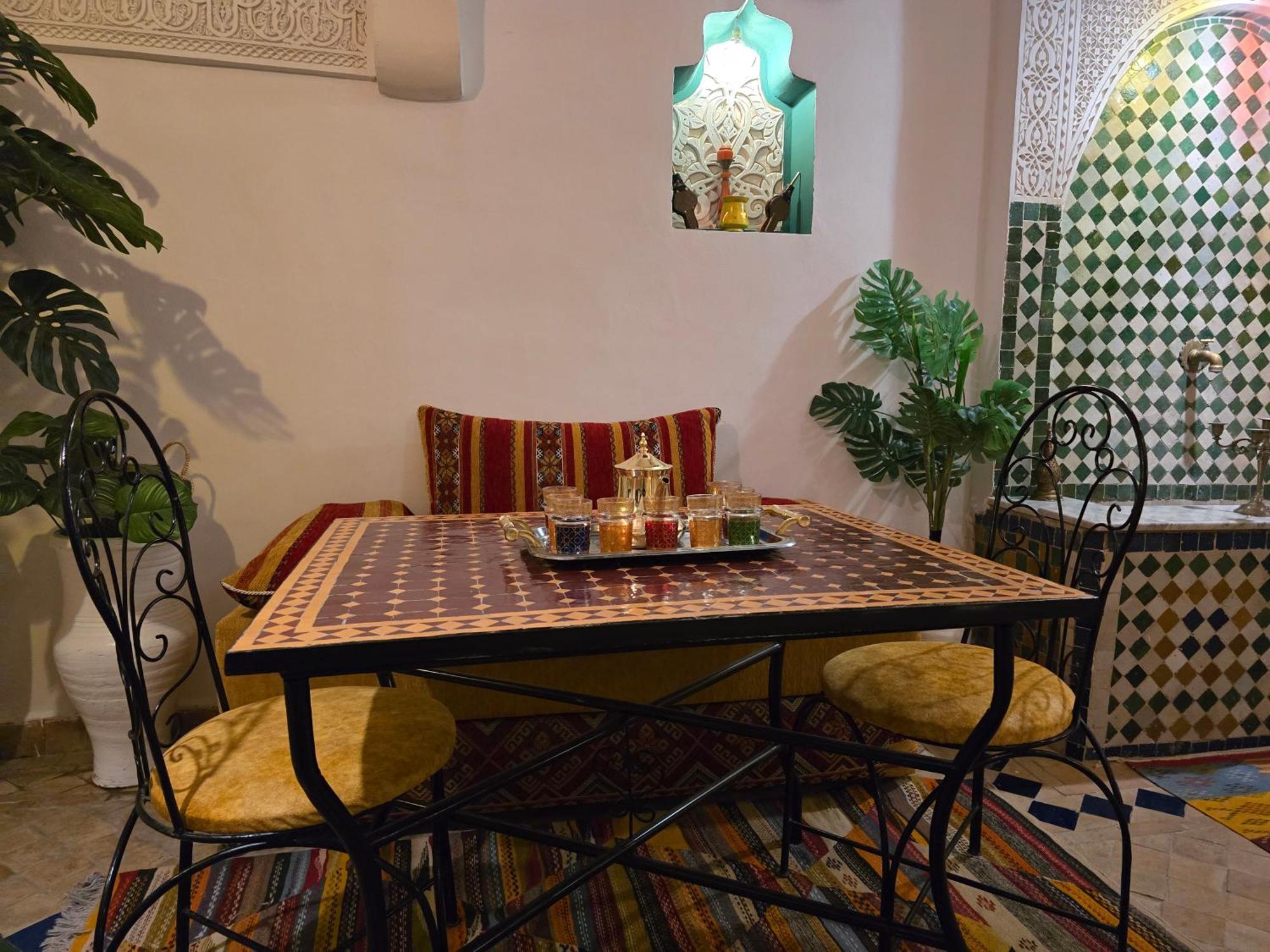 مبيت وإفطار Dar Khmissa فاس المظهر الخارجي الصورة
