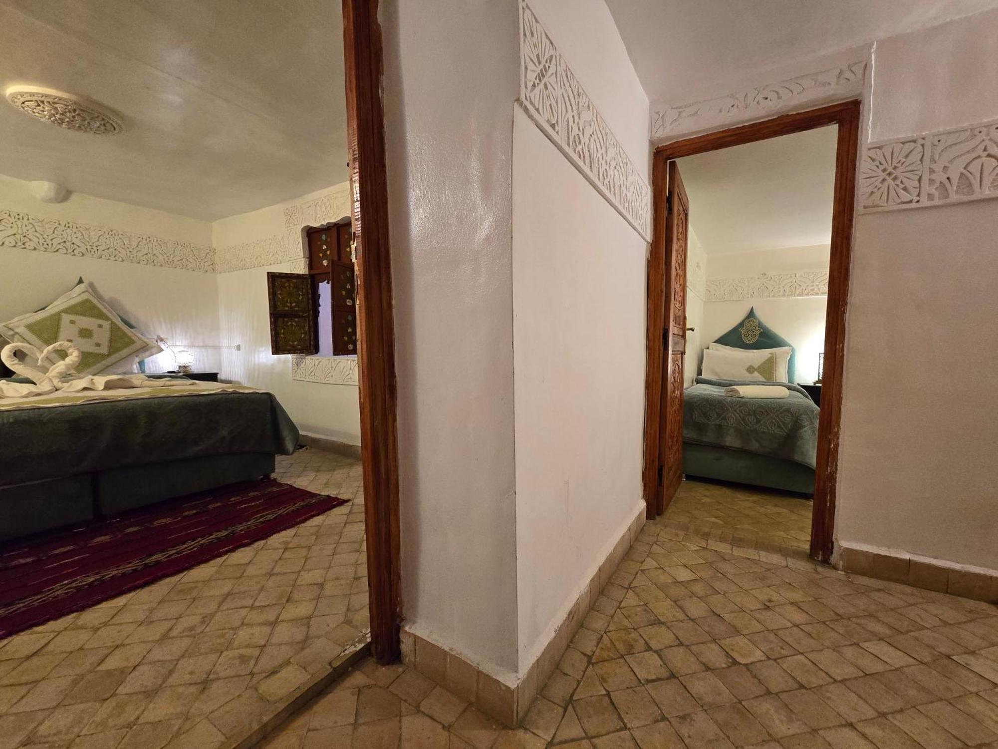 مبيت وإفطار Dar Khmissa فاس المظهر الخارجي الصورة
