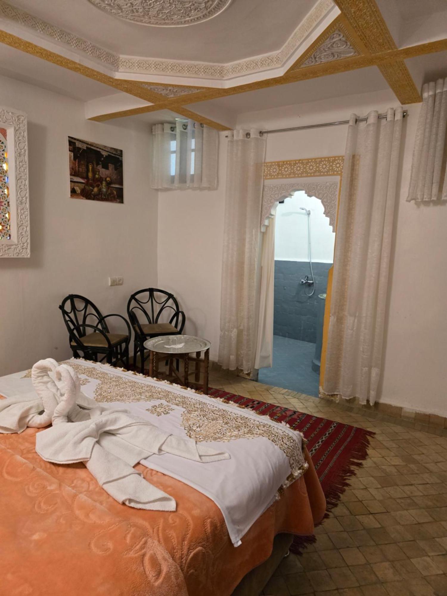 مبيت وإفطار Dar Khmissa فاس المظهر الخارجي الصورة
